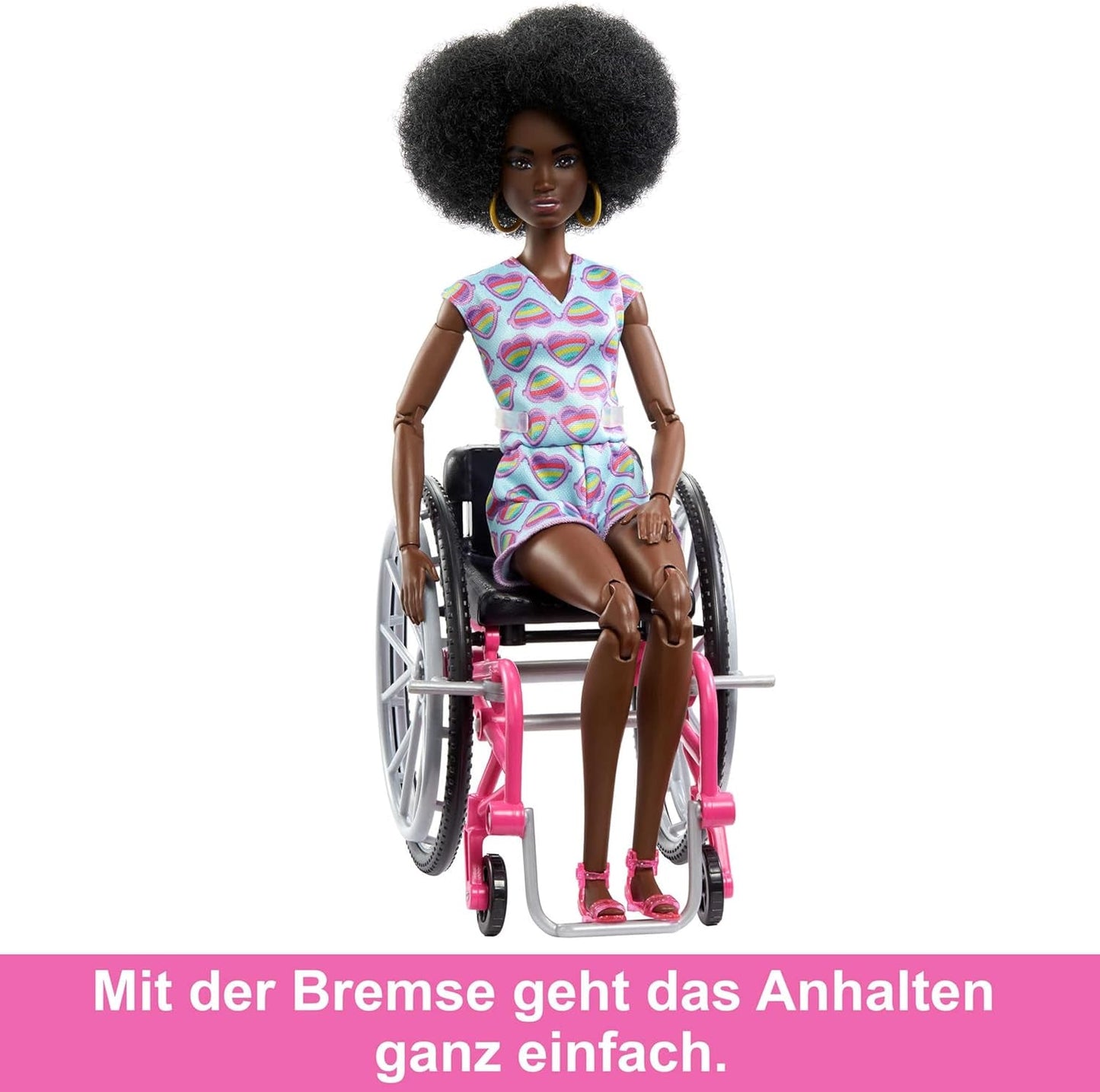 Barbie Fashionistas, mono colorido de pelo negro, rampa para silla de ruedas, muñeca incluida, regalo para niños, juguete de 3 años o más, HJT14