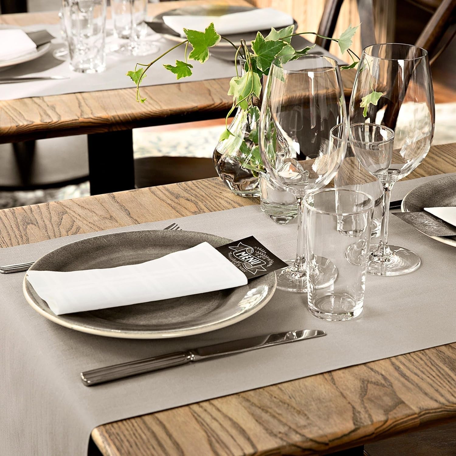Servilletas de mesa Tork Linstyle blancas, pliegue 1/4, 19,5 × 19,5 cm, 14 servilletas ø50, 509410