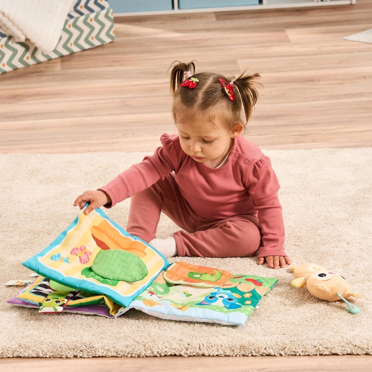 VTech Baby Mi gran libro de peluche - Libro/libro para tocar y sentir con música y sonidos - Libro de tela con elementos móviles - Juguete para la motricidad y los sentidos - Para bebés y niños de 3 a 24 meses Bebe Naty Shop Toys
