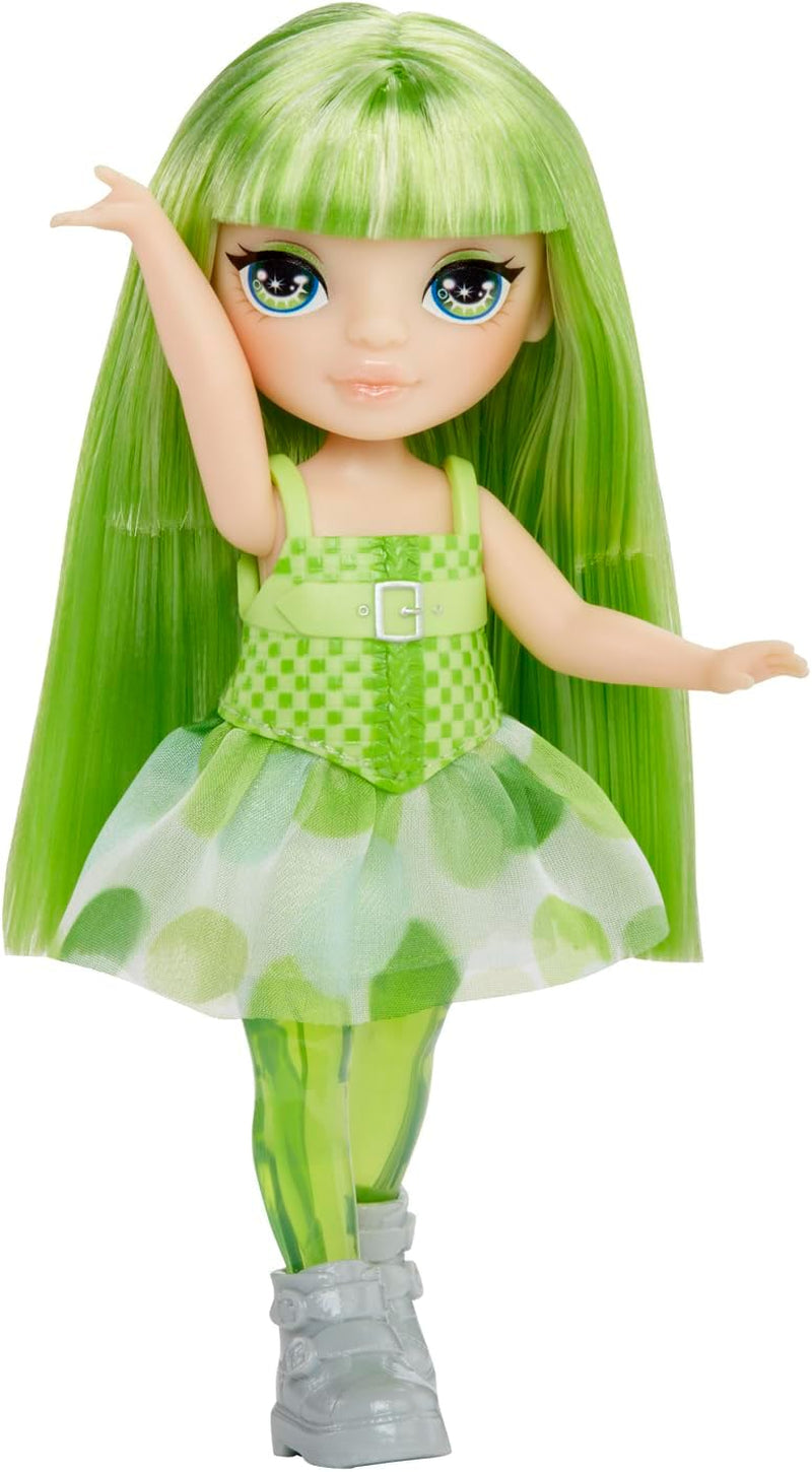 Rainbow High Littles Hada y mascota de fantasía arcoíris - Esmeralda, verde - Muñeca articulada de dragón de fantasía pequeña de 14 cm con alas de hada intercambiables, dulce regalo para niños a partir de 4 años