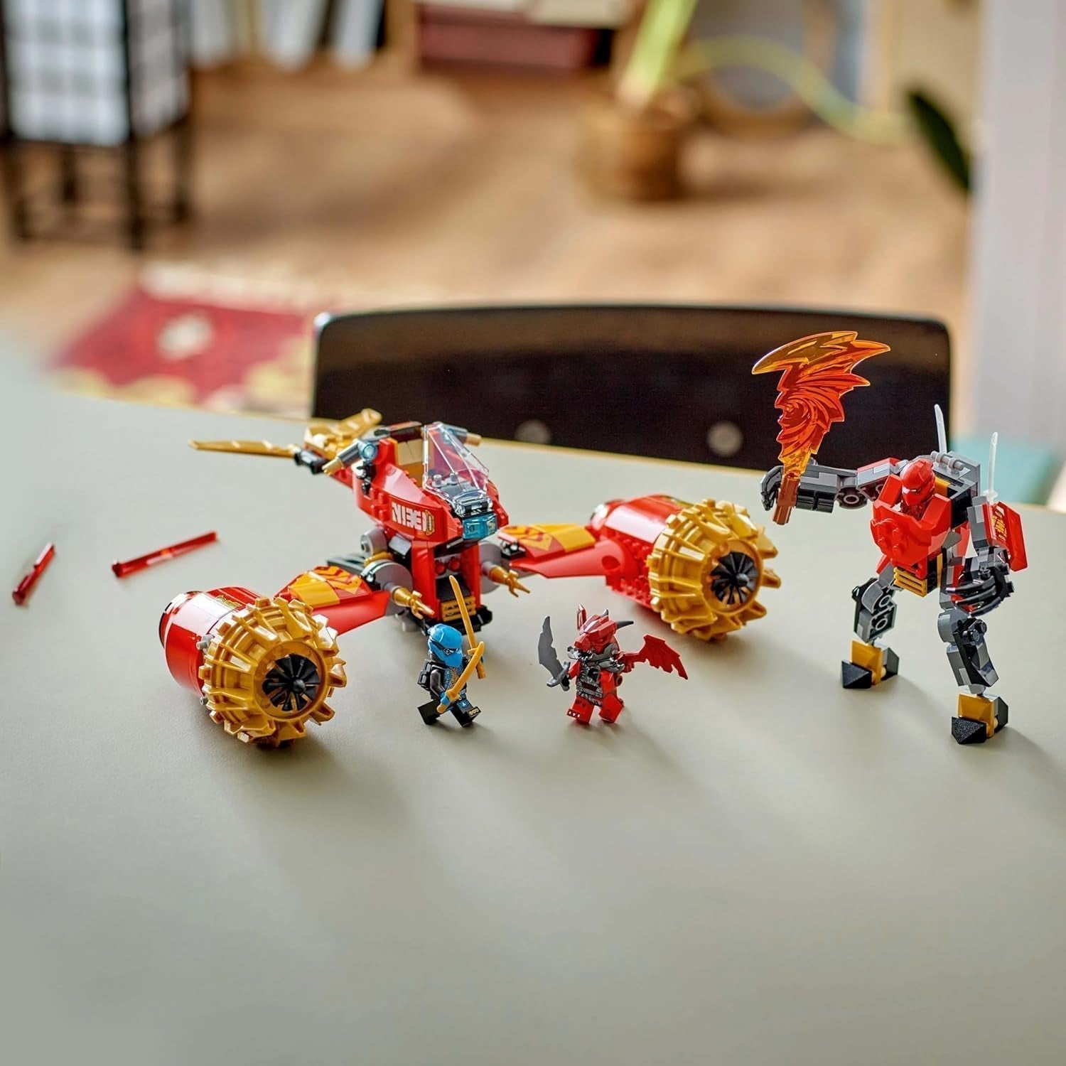 LEGO NINJAGO Robot Jinete de la Tormenta de Kai - Moto voladora de juguete con 3 minifiguras - Robot con cabeza, brazos y piernas móviles - Juguete de construcción - Regalo para niños y niñas a partir de 7 años 71830 Juegos de construcción Besuche den LEGO-Store