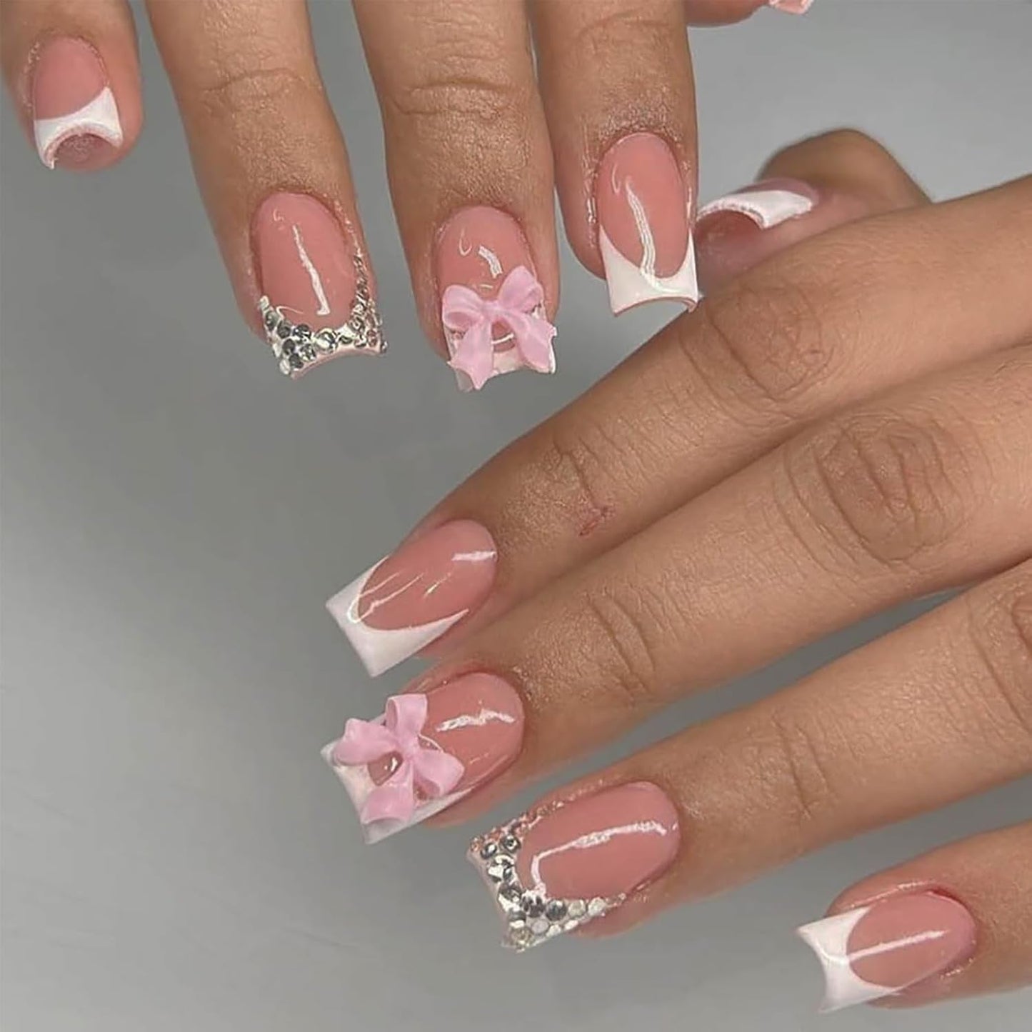 24 Uds. De tabletas para manicura francesa con lazo de diamante rosa, uñas cuadradas con patrón de diamantes de imitación, uñas artificiales rosas desnudas, pegamento de cobertura completa para manicura