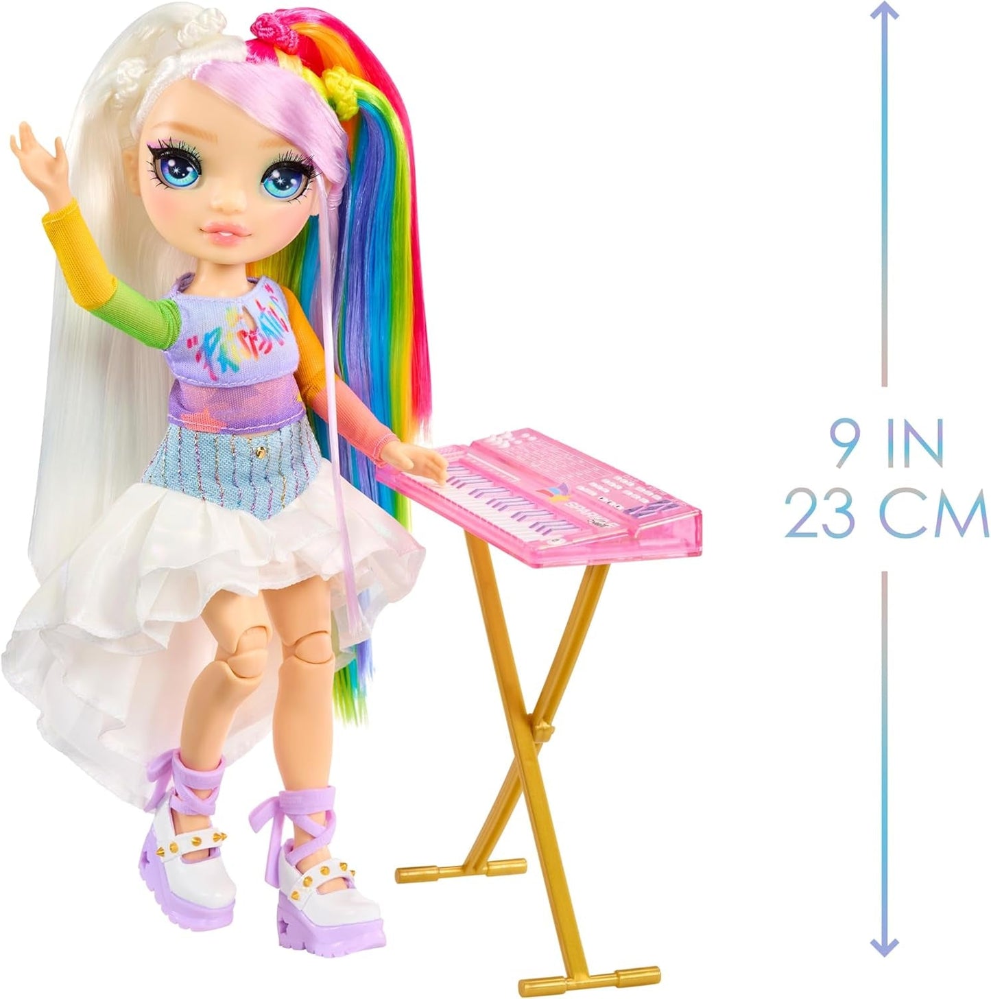 Rainbow High Junior High Rock Band - Amaya, Rainbow Colors - Muñeca de moda de 23 cm con teclado, personalizable con pegatinas, articulado, lindo juguete para niños a partir de 4 años