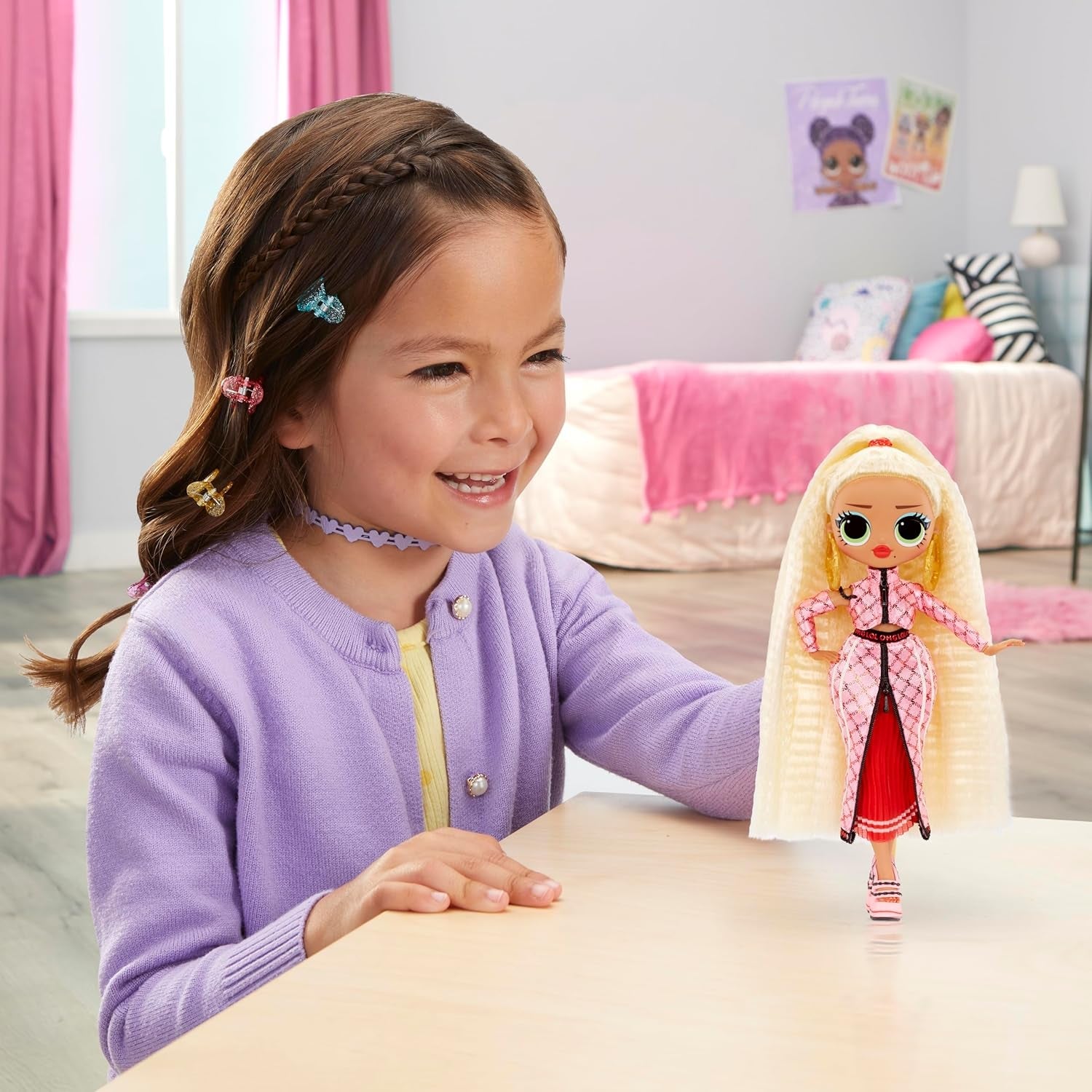 Jajaja ¡Sorpresa! Muñeca de moda OMG - Artículo de regalo - Con muchas sorpresas, incluyendo moda intercambiable y accesorios fabulosos - Ideal para niños de 4 años en adelante, rosa