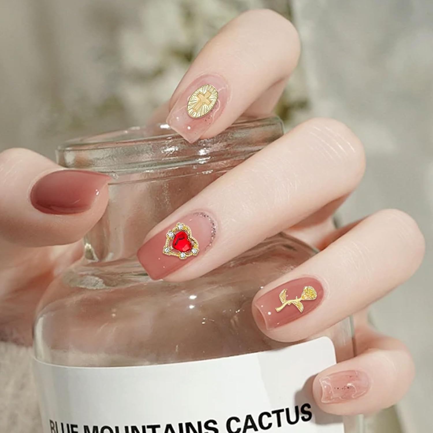 Dijes de uñas dorados, 80 piezas, cruz, corazón de rosa, gemas de uñas de la Virgen María, accesorios de uñas de aleación de metal para decoraciones de diseño de manicura, manualidades DIY
