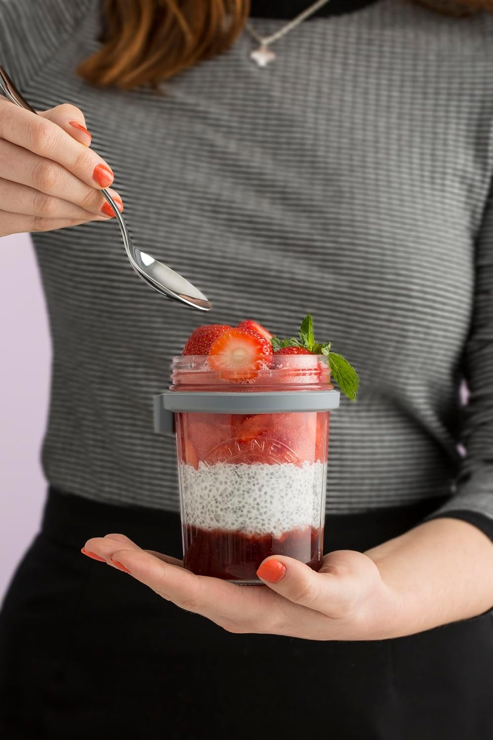 Tarro de desayuno Kilner con cuchara / 350 ml, Ø 9,5 cm / 5 piezas | vaso de muesli para llevar / no tóxico / recipiente de vidrio con tapa para muesli, gachas y yogur / recipiente para avena durante la noche Naty Shop Food Storage Boxes