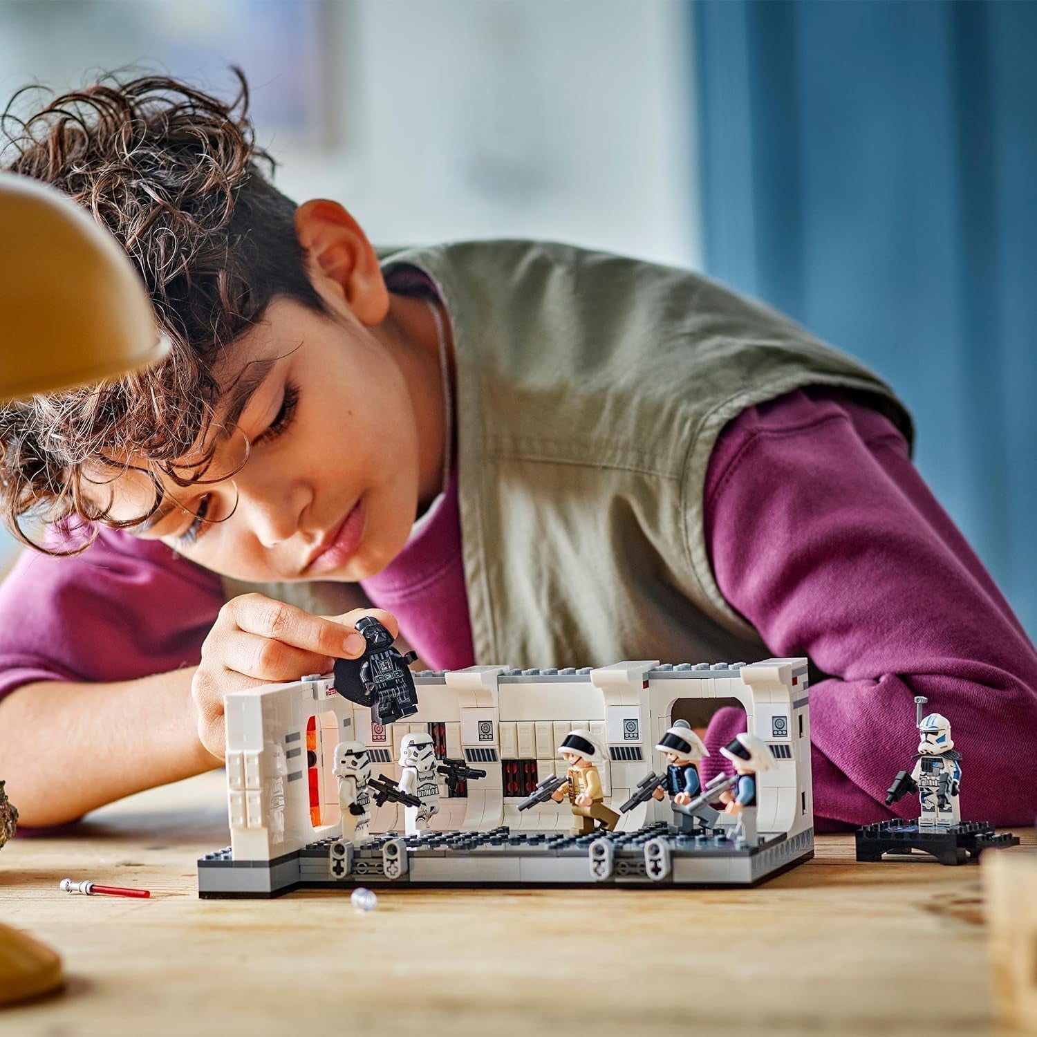 LEGO Star Wars Abordaje Tantive IV, Juguete de construcción de la película Una Nueva Esperanza, Juego de fantasía coleccionable, Idea de regalo para niños y niñas mayores de 8 años y coleccionistas 75387 Juegos de construcción Beuche den LEGO-Store