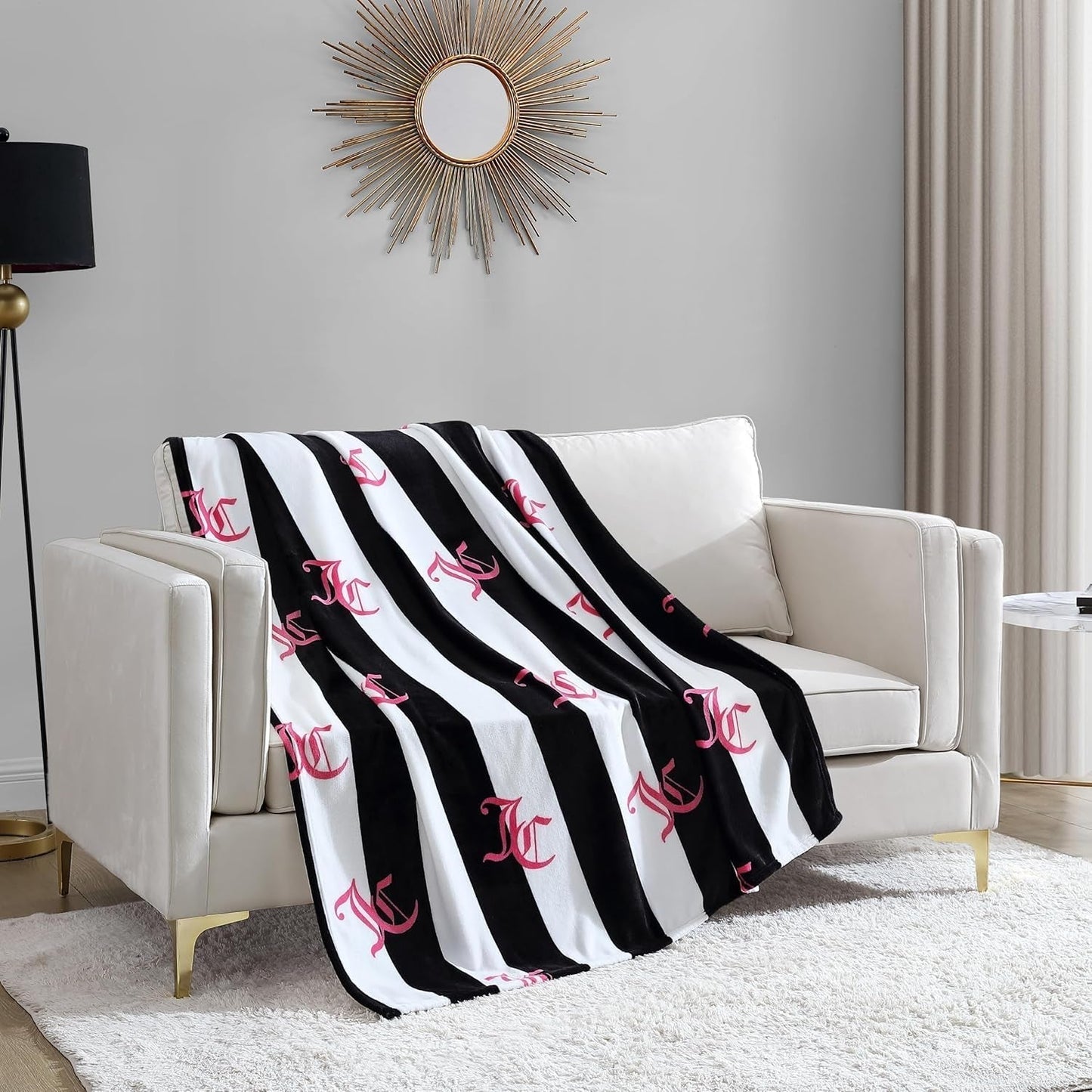 Juicy Couture Manta de felpa Cabana, 127,7 x 178,8 cm, manta de felpa de microfibra de lujo para máxima comodidad y calidez acogedora Juicy Couture Beds and Blankets Negro 50 "X 70"