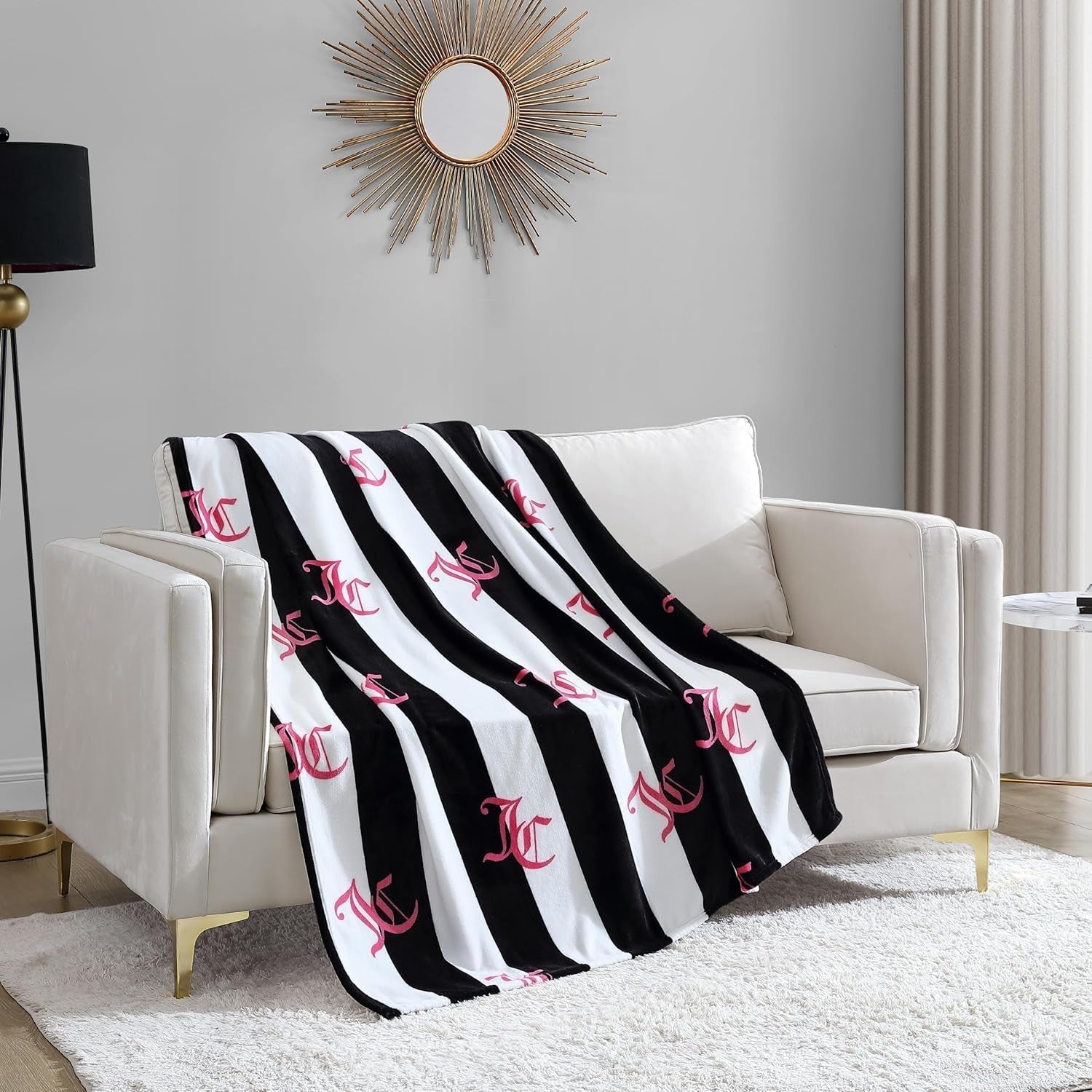 Juicy Couture Manta de felpa Cabana, 127,7 x 178,8 cm, manta de felpa de microfibra de lujo para máxima comodidad y calidez acogedora Juicy Couture Beds and Blankets Negro 50 "X 70"