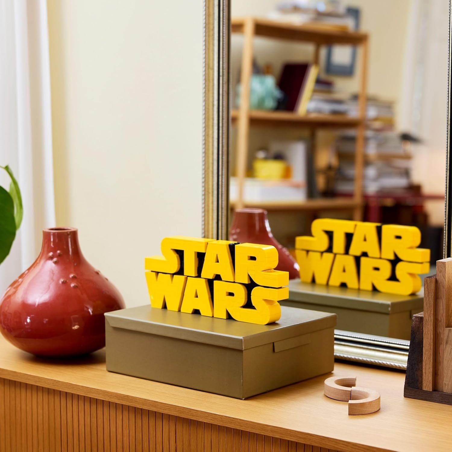 LEGO Star Wars 75407 Ladrillos con el logotipo de Star Wars - Set de construcción para coleccionar por adultos - Modelo de cultura pop - pieza de exhibición de escritorio - Idea de regalo para fanáticos de adultos y adolescentes Juegos de construcción Besuche den LEGO-Store