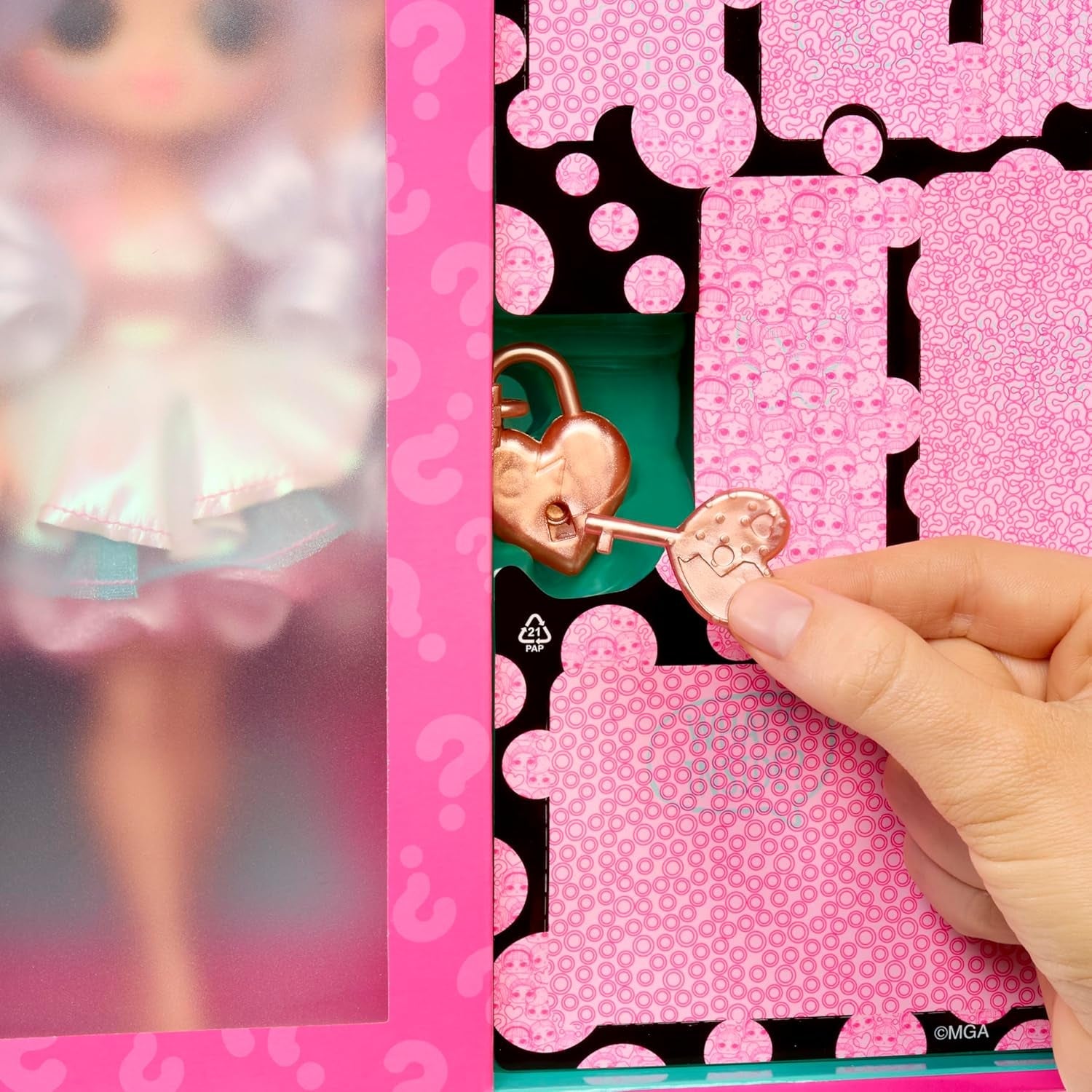 Jajaja ¡Sorpresa! Serie OMG Eye Spy - Hada - Incluye 1 muñeca con atuendo y accesorios, resolución de acertijos y descubrimiento sorpresa, 4 muñecas coleccionables