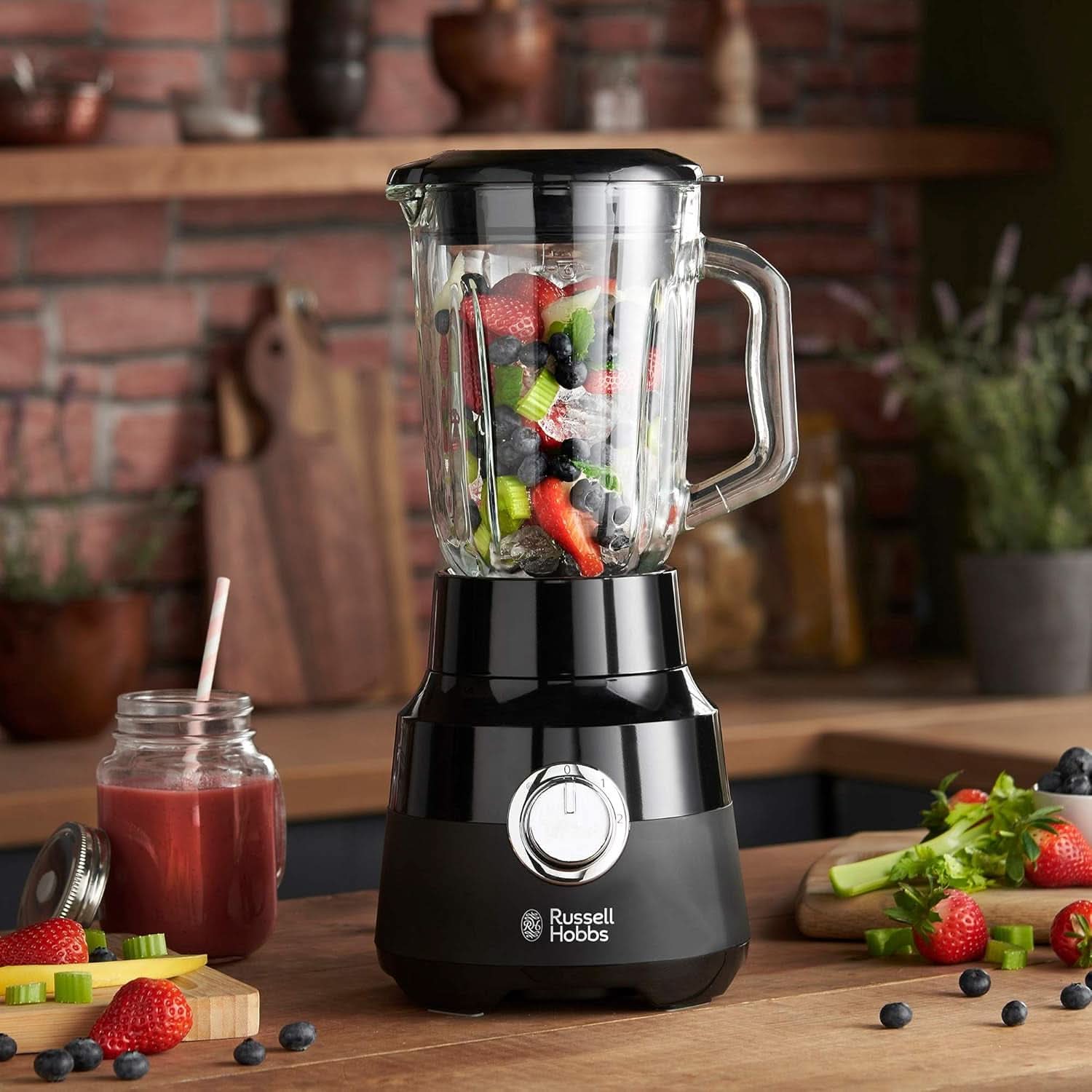 Batidora con base Russell Hobbs [1.5L Glassbehälter] Matt Schwarz (motor Starker 0.9PS, función Impuls-/Ice-Crush, Edelstahlmesser, Bpa-Frei Mixer, Elektrischer Zerkleinerer, Smoothie-Maker) 24722-56 Kitchen Naty Shop