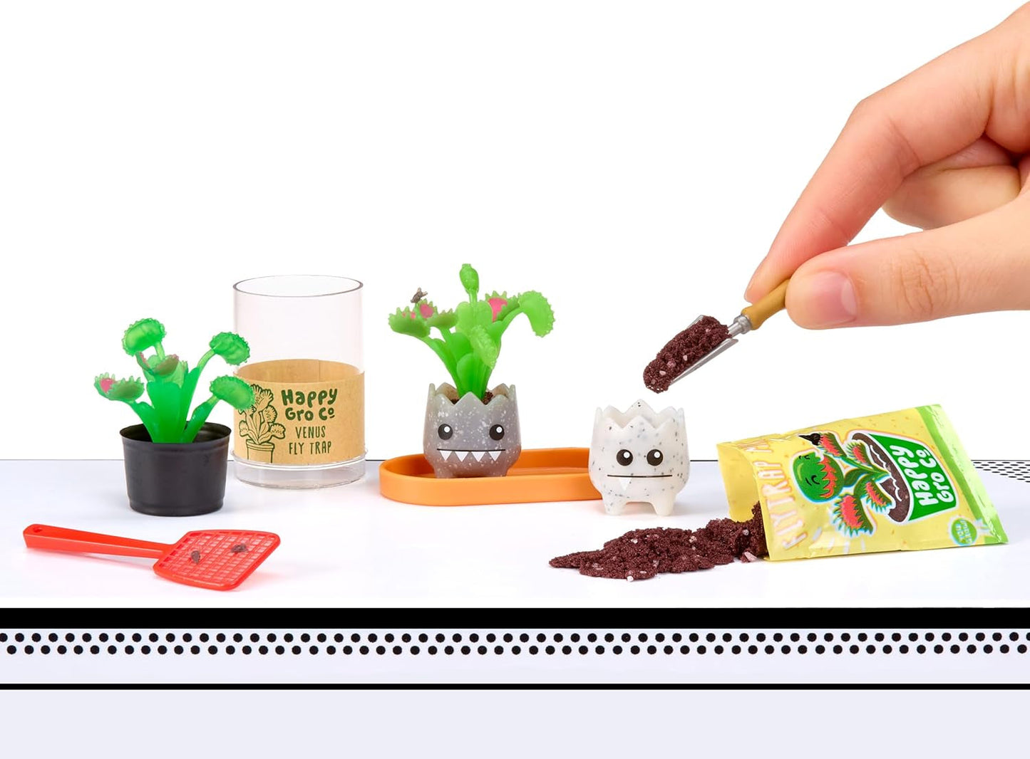 MGA Miniverse Make It Mini Nature 3 Series: mini coleccionables, juego de manualidades, réplicas de plantas, juguetes, flores, para coleccionistas y niños de 8 años en adelante