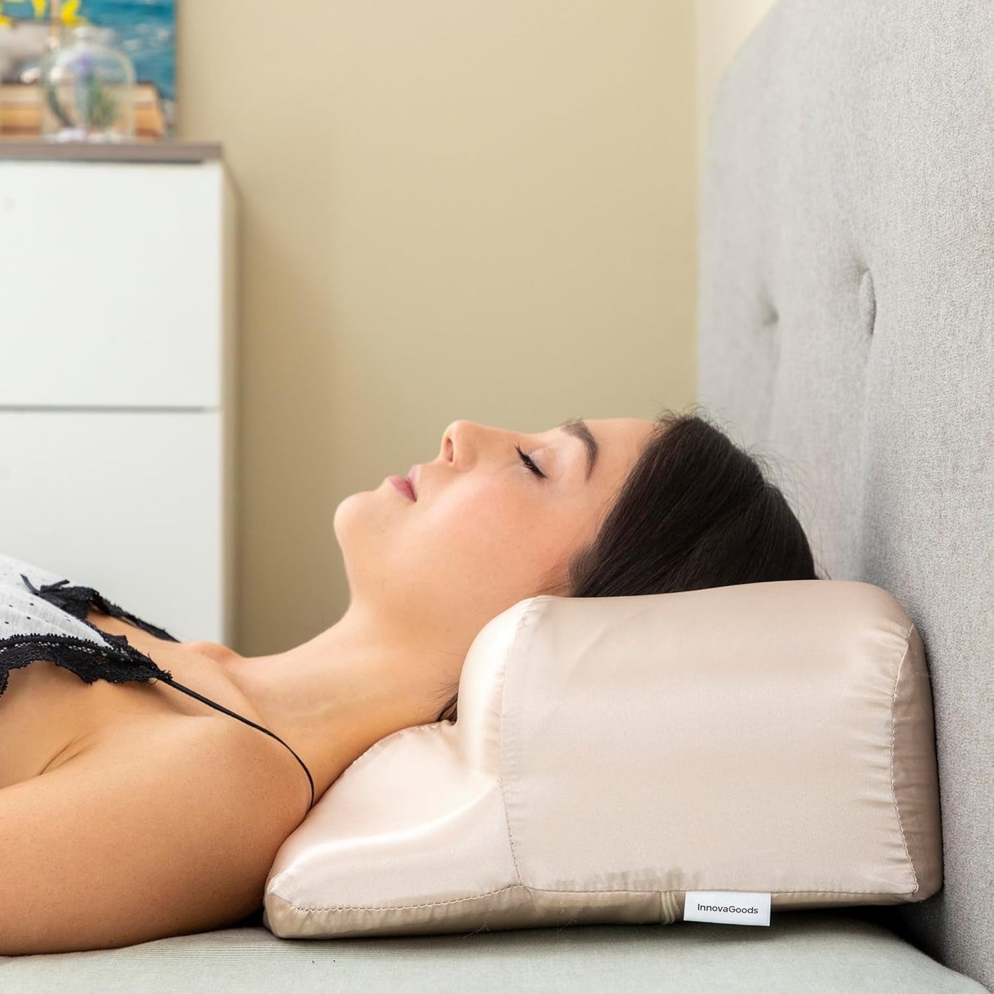 Almohada cervical antiarrugas con funda de satén Youthlow InnovaGoods, multicolor