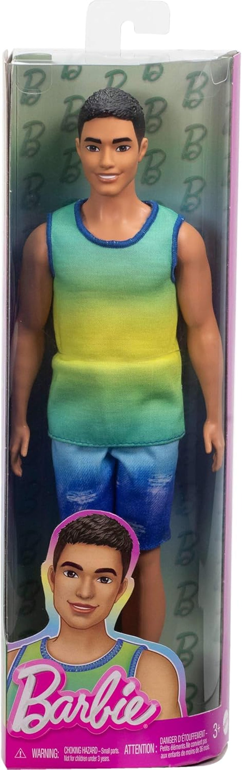 Muñeca Ken Barbie Fashionistas núm. 236 con cabello negro, camiseta sin mangas verde azulado ombré, shorts de mezclilla y zapatillas plateadas, HYV00