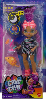 Cave Club GTH02 - Muñeca divertida Roaralai Pyjama Party, muñeca articulada con pelo morado y accesorios, regalo para niños de 4 años en adelante, multicolor