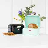 Panera Wesco Mini Grandy en color rosa, chapa de acero con recubrimiento en polvo, orificios de ventilación y asa estable Cajas para almacenar alimentos Naty Shop