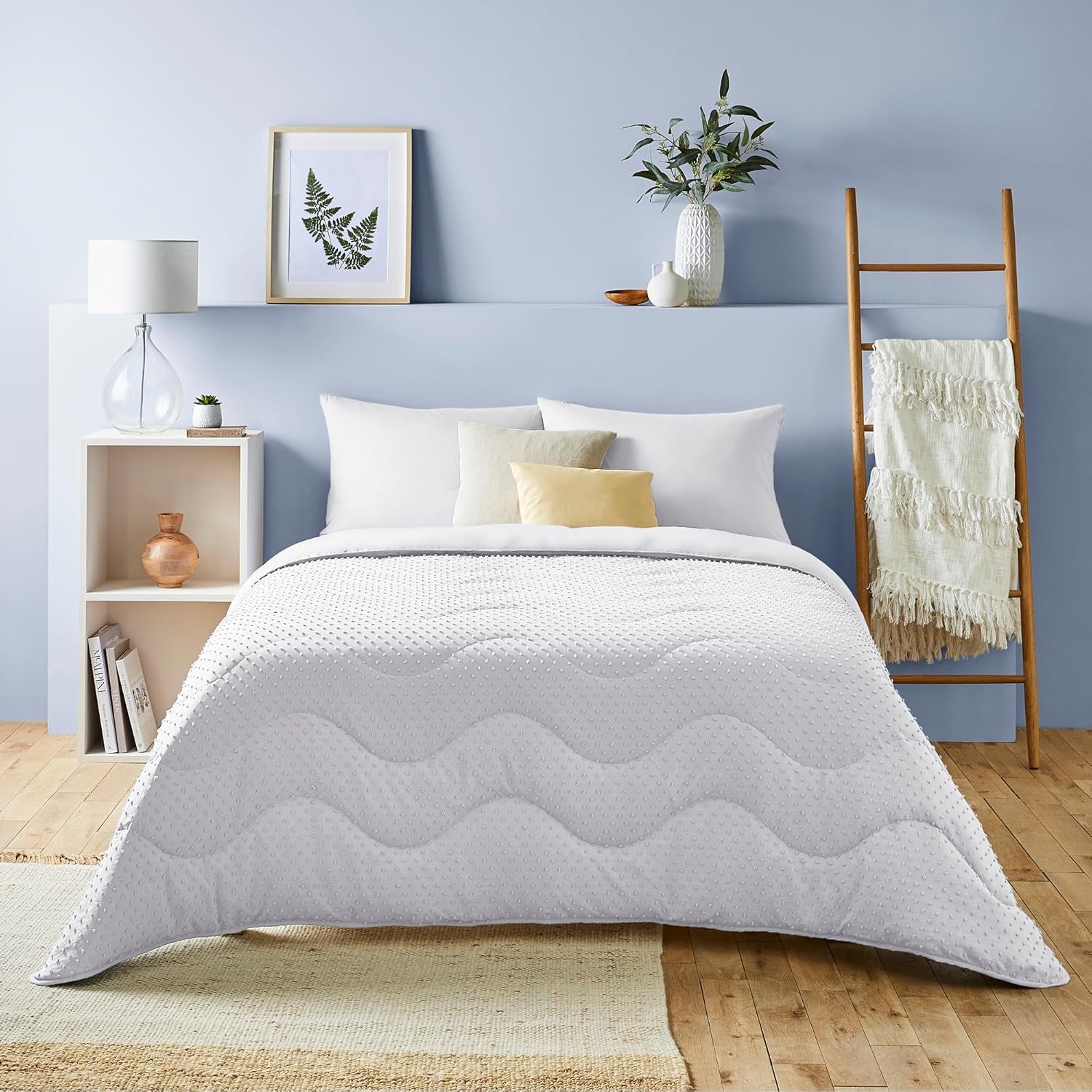 Night Lark Edredón Sin Funda, 4,5 Tog, Tamaño King, Colección Tufted Dot, Ropa De Cama De Lujo, Hipoalergénico, Lavable A Máquina, Edredones Y Edredones De Arena Cálida Naty Shop Cama Doble Blanca