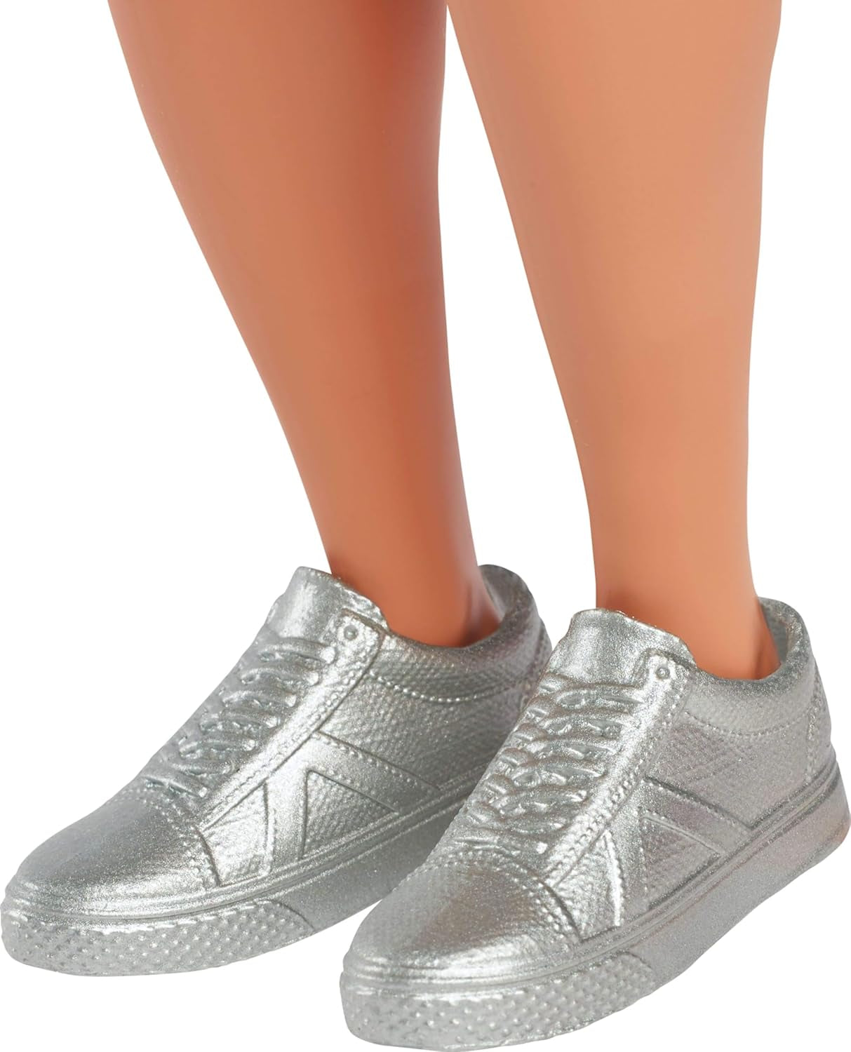 Muñeca Ken Barbie Fashionistas núm. 236 con cabello negro, camiseta sin mangas verde azulado ombré, shorts de mezclilla y zapatillas plateadas, HYV00