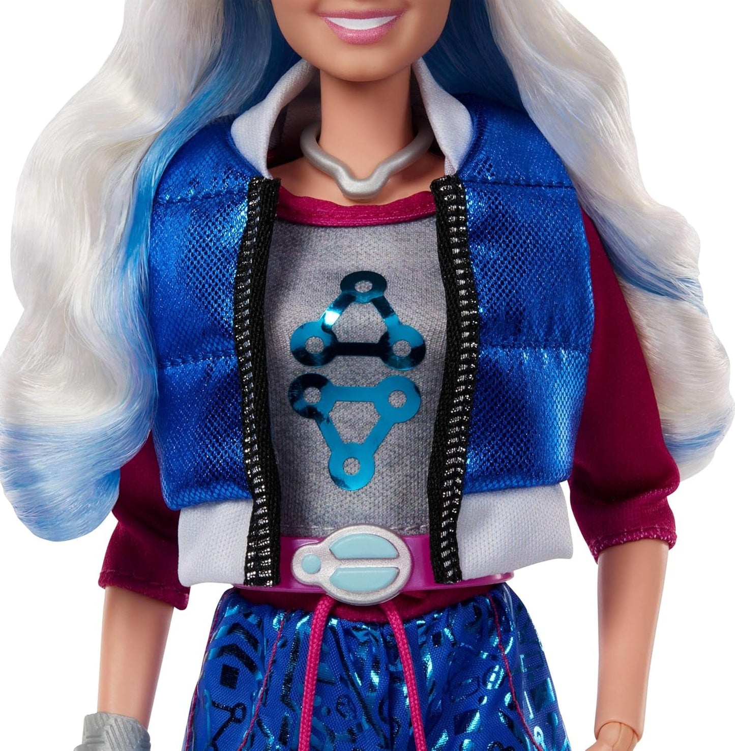 Mattel Disney Zombies 4: Dawn of the Vampires Addison Wells muñeca de moda con atuendo desmontable y 6 accesorios inspirados en películas, JFG32