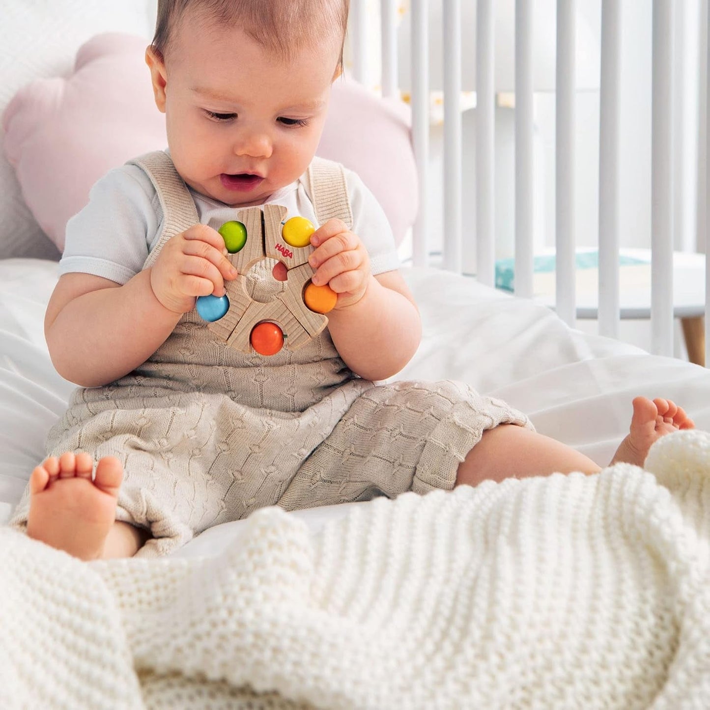 HABA 306692 - Juguete para atrapar con rueda de bolas, Juguete para atrapar a partir de 6 meses, Made in Germany, Coloridos Bebe Toys Naty Shop