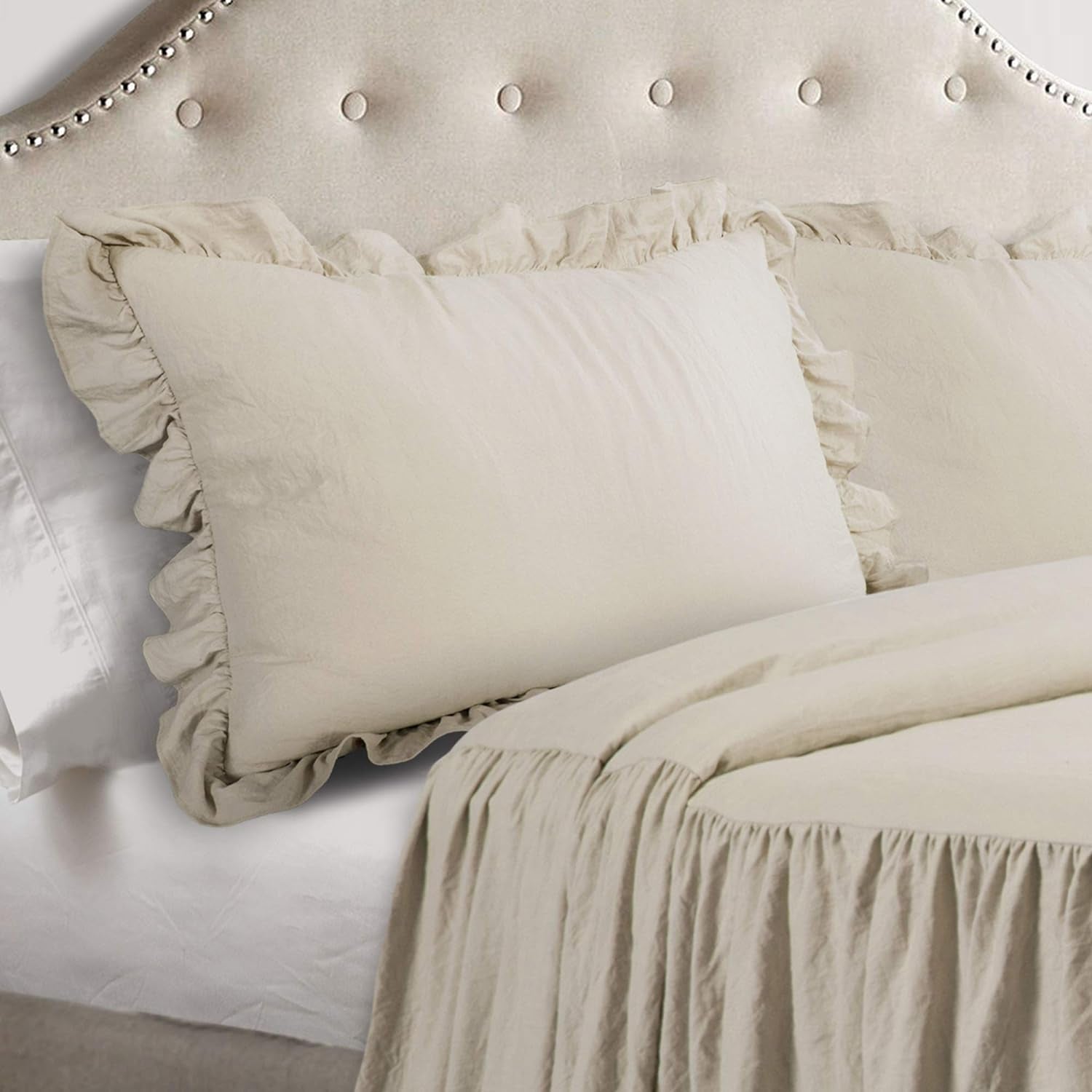 Lush Decor Juego de ropa de cama con falda de volantes de 3 piezas, juego de cama de lujo de granja, elegante y encantador detalle de volantes, estilo atemporal y diseño clásico, suave y liviano, tamaño King, camas y edredones de decoración exuberante