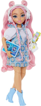 Muñeca Barbie Dream Besties y Accesorios, Muñeca Teresa Fashion Móvil con Cabello Castaño y Pinzas para el Cabello, Tema de Videojuego de 10 Piezas, Muñecas HYC23 Naty Shop Dj y Música