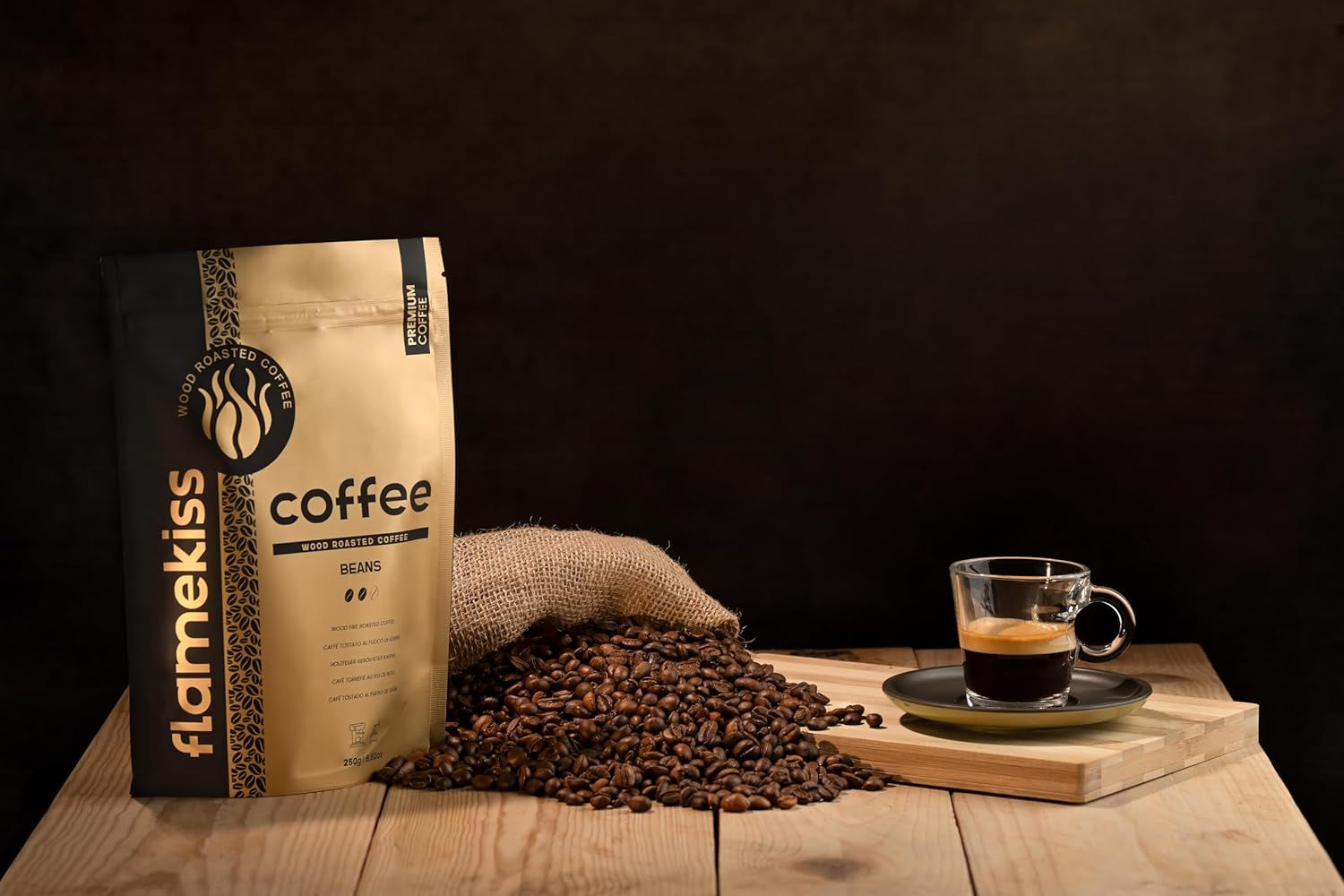 Granos de café 250 g: granos de espresso Arábica y Robusta de alta calidad, tostados a mano en madera, para obtener el sabor completo y aromático de los granos de café.