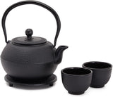 Juvale Juego de té japonés con tetera de hierro fundido (1200 ml), platillo y 2 tazas, juego de té estilo Tetsubin, negro