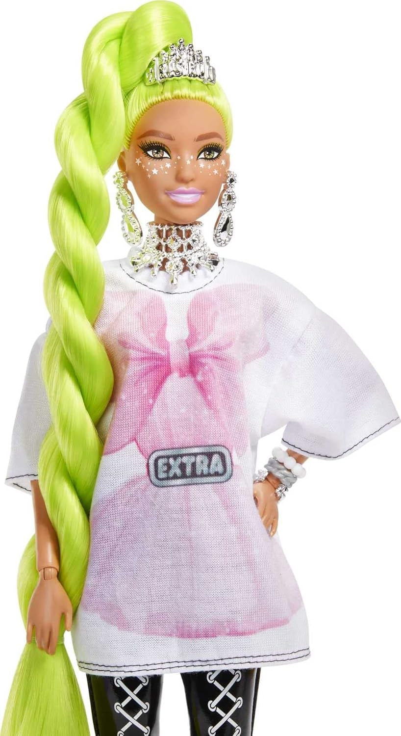 Barbie HDJ44 - Extra Puppe #11 con camiseta y calzas súper grandes con papas Haustier, cabello y ropa de color neón en más idiomas, gel flexible, juegos para niños de 3 años