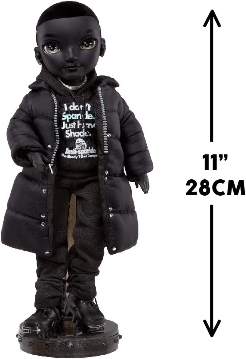 Rainbow High Shadow High - REXX McQueen - Muñeca negra de moda con atuendo moderno y más de 10 coloridos accesorios de juego - Ideal para coleccionistas y niños de 4 a 12 años