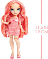 Rainbow High Fashion Doll - Pinkly Paige - Muñeca de moda rosa con un traje de moda - con gafas y más de 10 coloridos accesorios de juego - Ideal para coleccionistas y niños de 4 a 12 años
