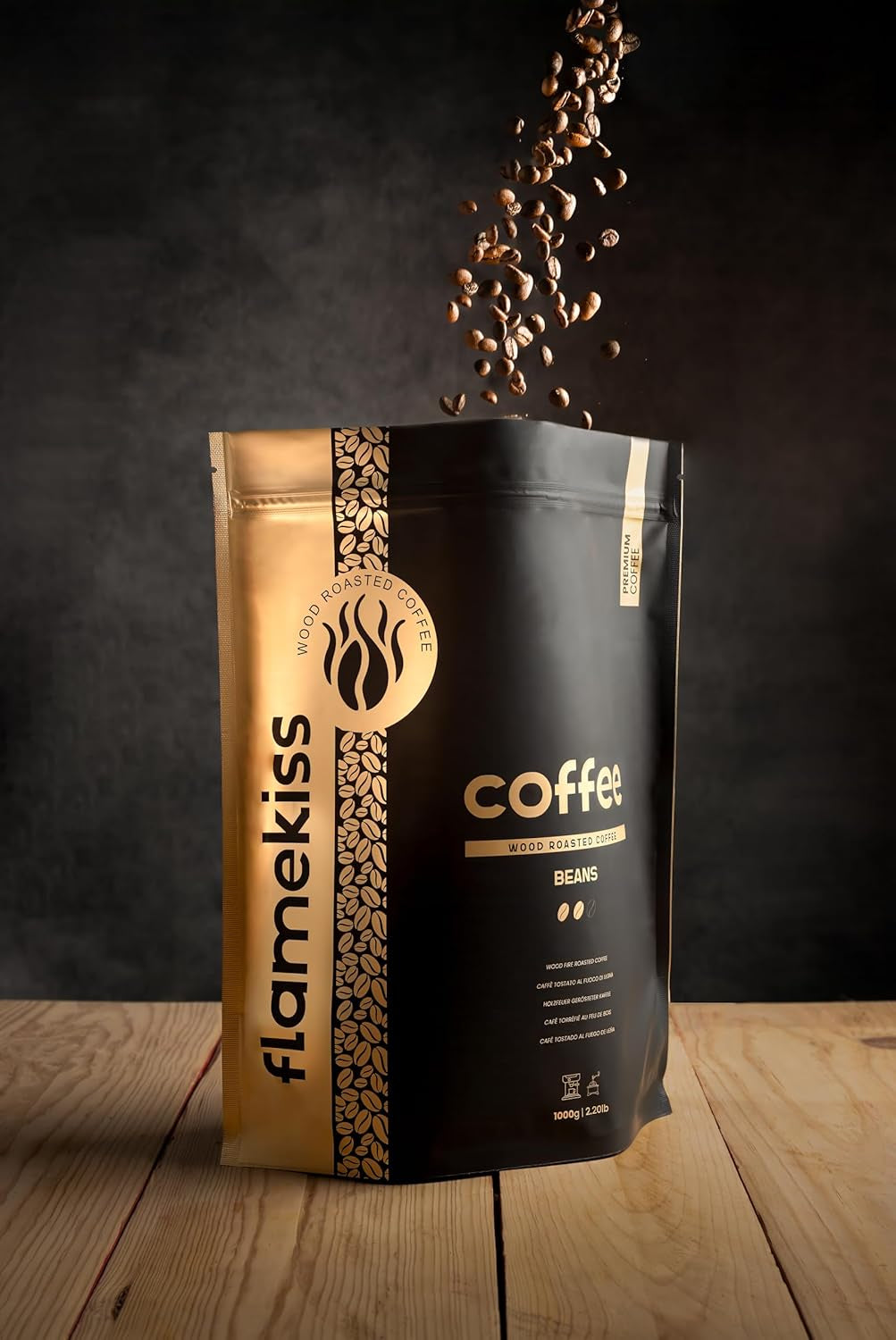 Café en grano 1 kg: granos de espresso Arábica y Robusta de alta calidad, tostados a mano sobre fuego de leña para una experiencia rica y aromática de café en grano entero.