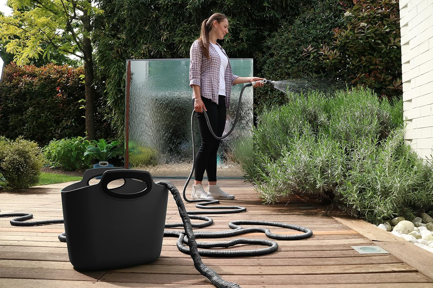 GF SRL, Aquapop Grey Edición Limitada con manguera textil autoextensible de 25 m Made in Italy, bolsa de plástico blando, boquillas y racores Lancia 8 para riego de jardín, gris oscuro