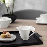 Villeroy & Boch NewWave Jarra de leche, cartón de leche con asa curvada, porcelana de primera calidad, apta para lavavajillas y microondas, blanco, 200 ml