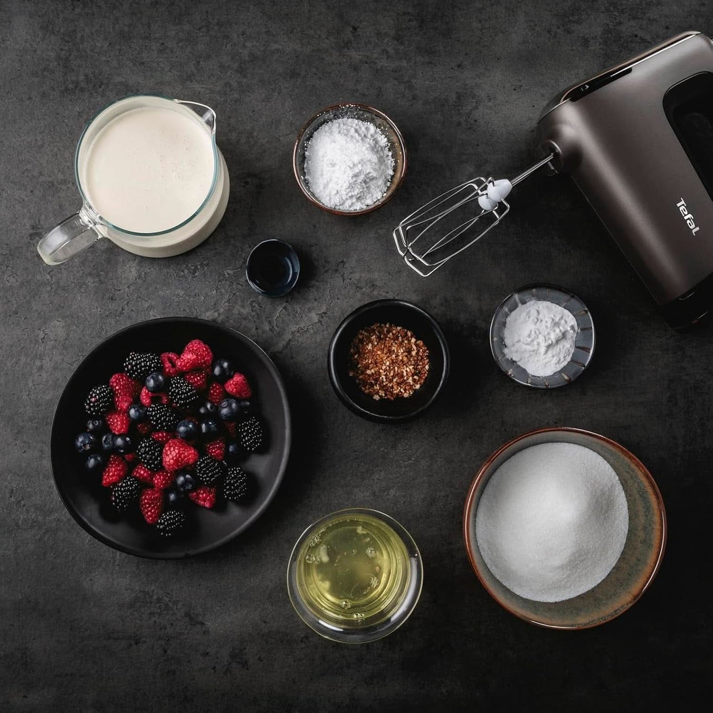 Batidora de mano Tefal HT650E Power Mix Silence | 600 vatios | Controlador de velocidad variable | Función Turbo y Auswurf | Motor de Ocio Extremo | incluido 2 Rührbesen y 2 Knethaken | Trigo Cocina Naty Tienda