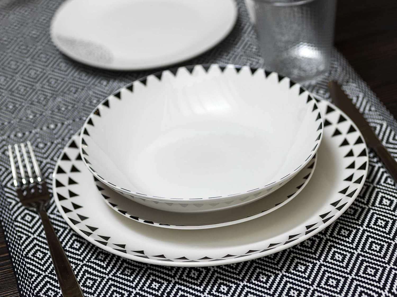 Servicio de mesa gráfica, 18 piezas para 6 personas, porcelana, blanco