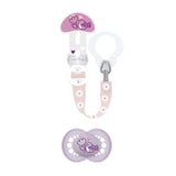 MAMÁ | Chupete y Cadena para Chupete, 6+ Meses, Selección Aleatoria de Colores, Anatómico, Simétrico, Fabricado en Silicona, Lavable, Longitud Ajustable, Compatible con Todo Tipo de Chupetes