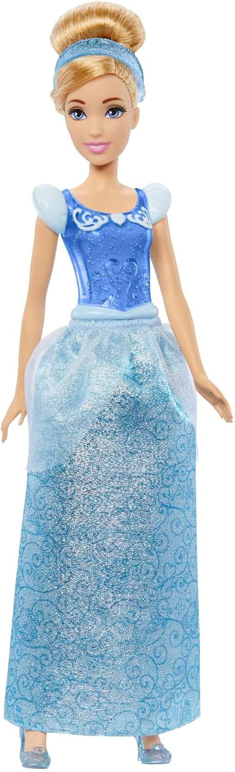 Mattel DISNEY Princess Cenicienta - Muñeca articulada con atuendo brillante, zapatos y tiara desmontables, cabello peinado para divertirse, para niños a partir de 3 años, HLW06