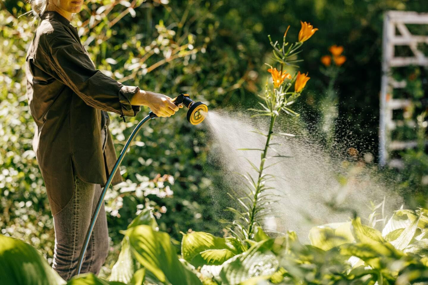 Fiskars Manguera de jardín ML X Series Manguera de agua para riego manual, 13 mm (1/2"), Longitud: 25 m, Conexión universal, Protección UV, Protección contra heladas, Resistente a la torsión, Azul, 1076045