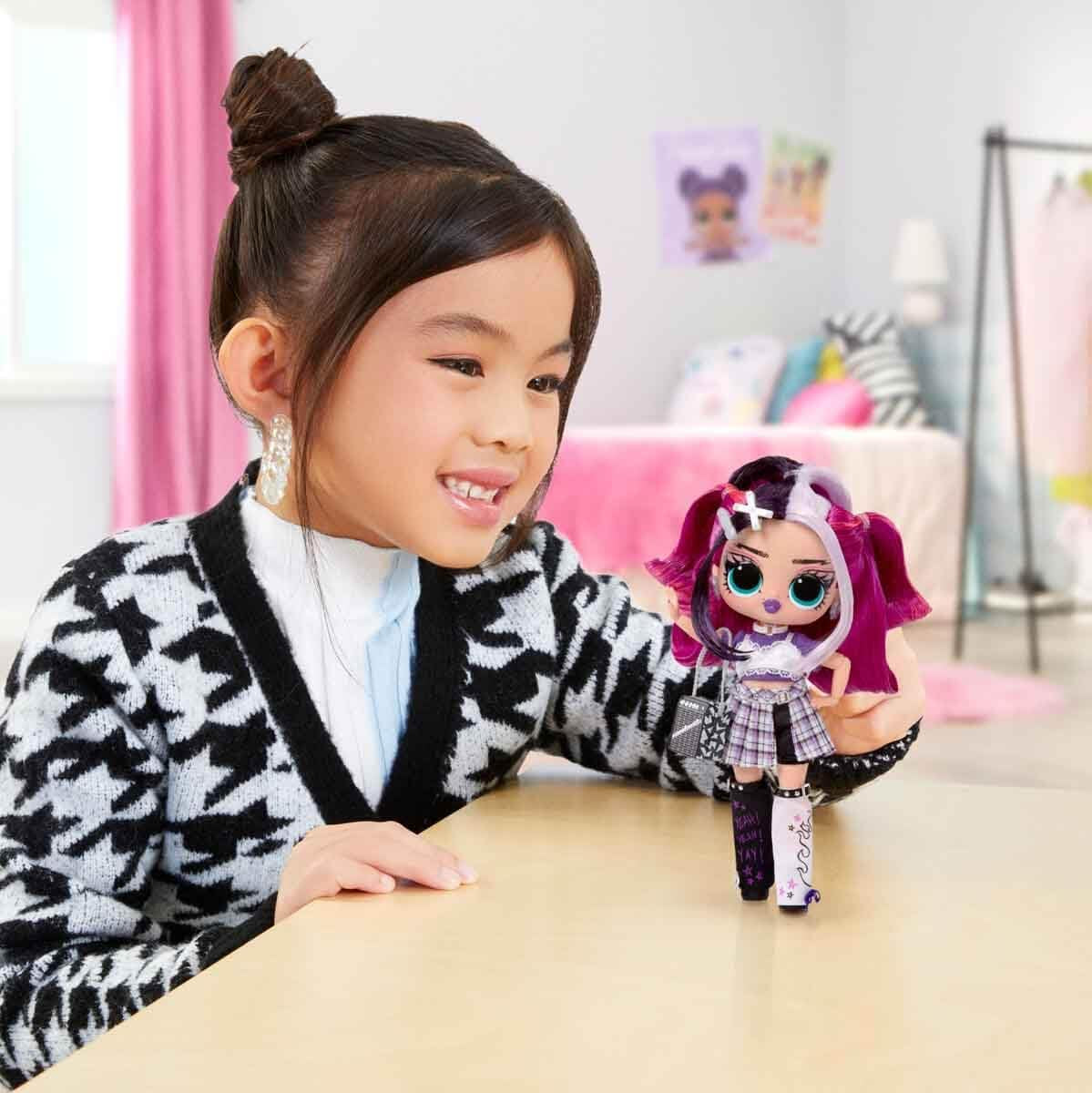 Jajaja ¡Sorpresa! Muñeca de moda preadolescente Serie 4 - Jenny Rox - Desempaqueta 15 fabulosas sorpresas y accesorios - Gran regalo para niños de 4 años en adelante