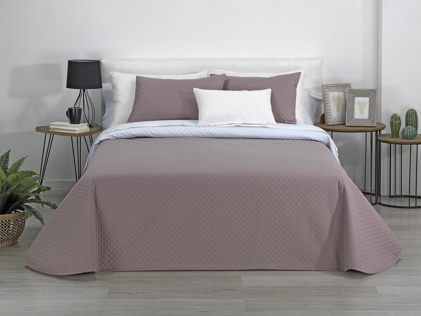 AVA | Edredón reversible boutique | Para todas las estaciones | Color - Blanco/Gris pardo | Para cama de 120/135 cm. cama. (230 X 270 Cm. Ancho X Alto) | Edredón acolchado Edredones y colchas Naty Tienda