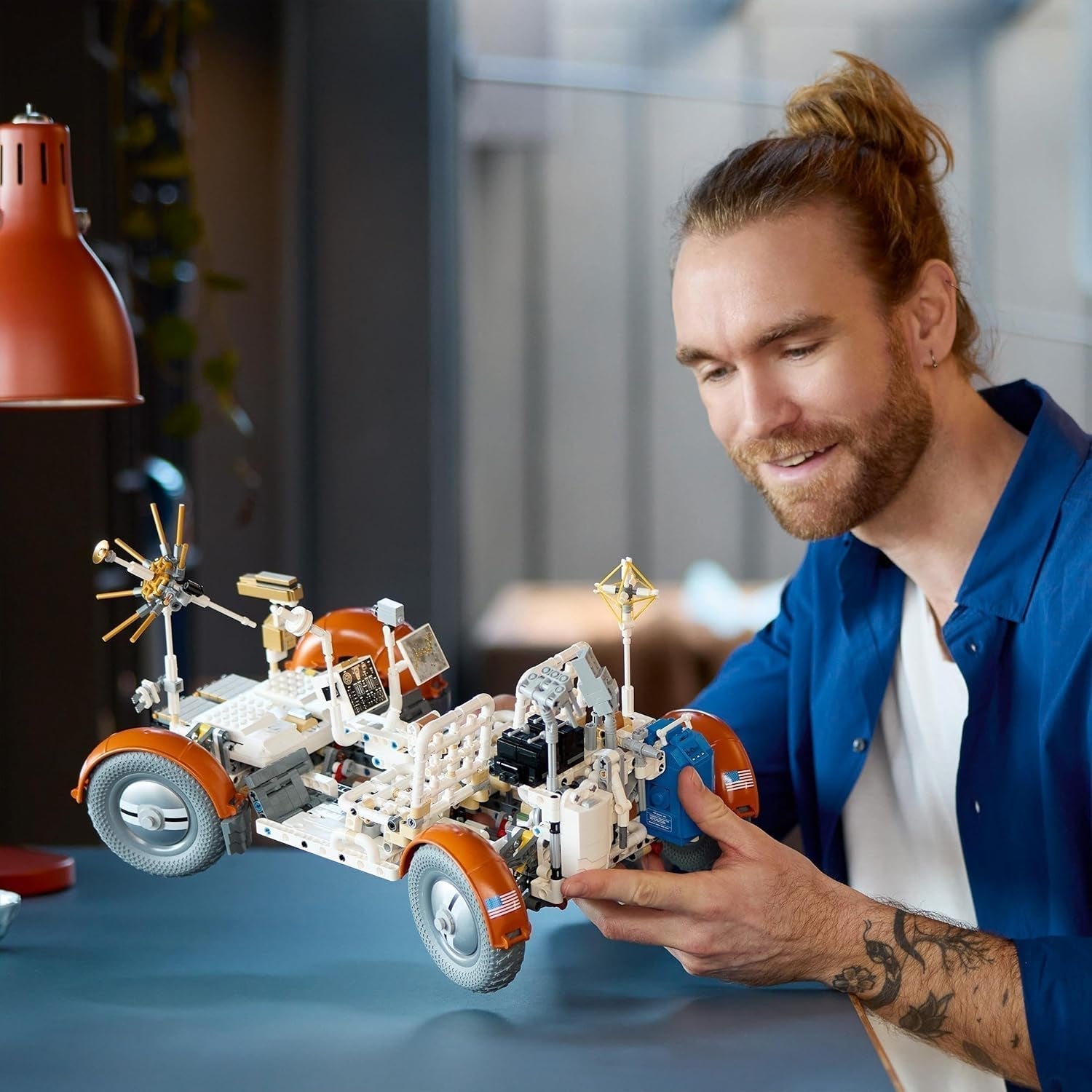 LEGO Technic Vehículo itinerante lunar Apollo (LRV) de la NASA, modelo de vehículo lunar para adultos, coleccionable espacial para entusiastas de la ciencia, juguete de construcción, modelo de vehículo espacial 42182 Juegos de construcción Besuche den LEGO-Store