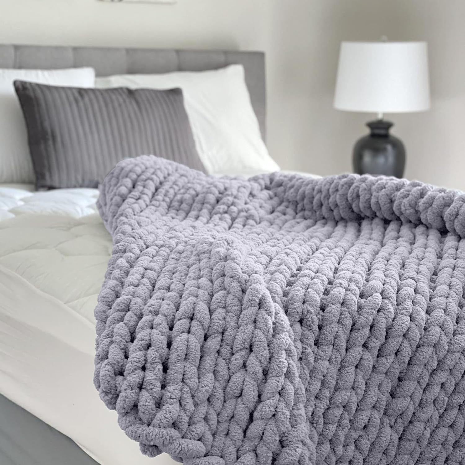 Manta de punto grueso, manta, 100% tejida a mano con hilo de chenilla jumbo (127 X 152,4 Cm, gris lila) Camas y Mantas Adyrescia