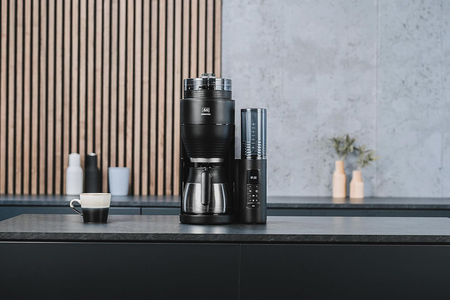 Melitta AromaFresh Therm Pro X - Cafetera espresso con filtro, molinillo integrado, depósito de agua extraíble, jarra térmica de acero inoxidable y función de temporizador, para hasta 8 tazas de café, negro/plateado