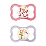 Chupete de silicona MAM Air 2 unidades Diseño extra ligero y ventilado Chupete respetuoso con los dientes Hecho de silicona especial MAM SkinSoft con caja para chupete 6-16 meses Oso/Rinoceronte