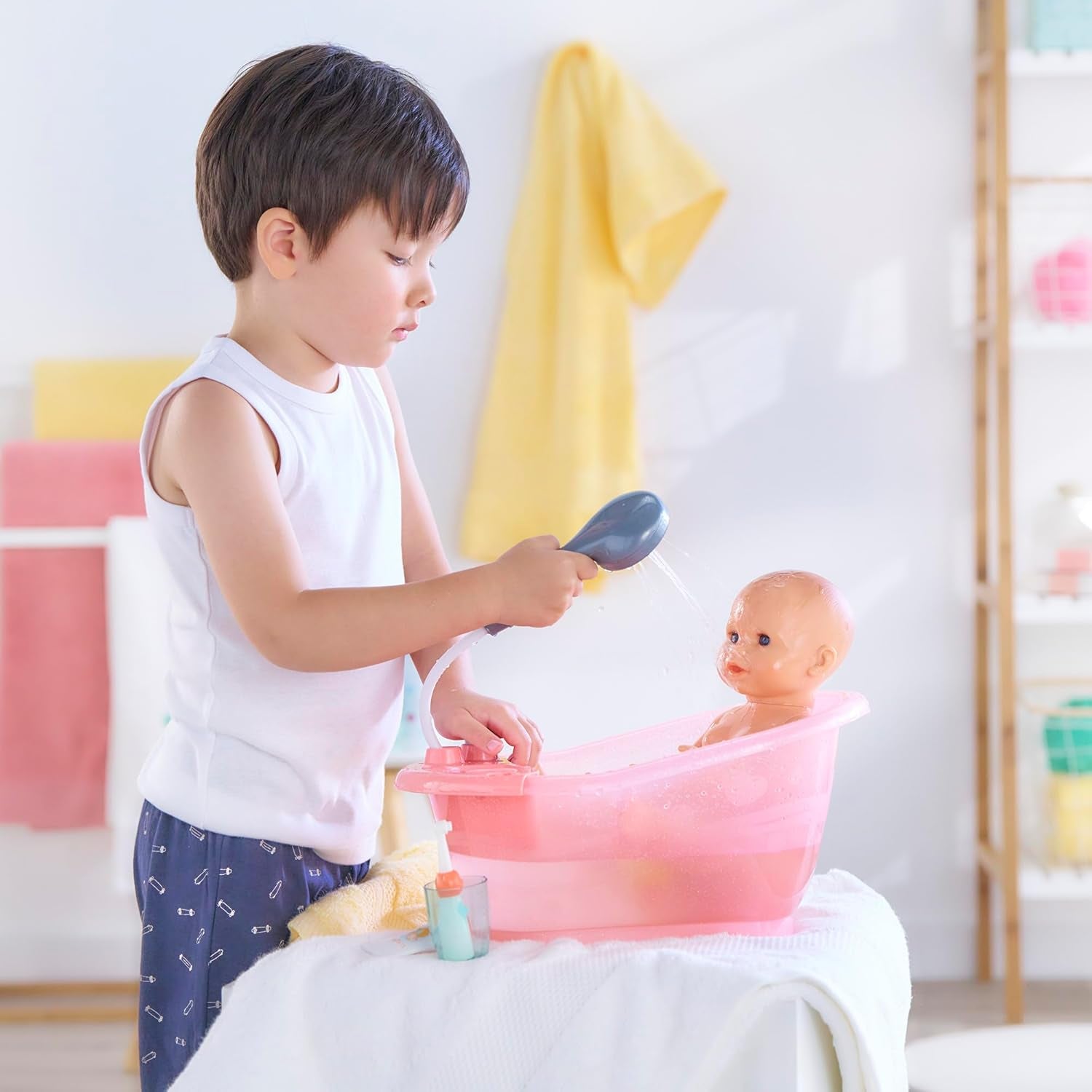 Corolle 9000141660 - Bañera Mon Grand Poupon con función bomba y patito de goma para todas las muñecas de 30-36 cm, 32,5 cm, a partir de 3 años