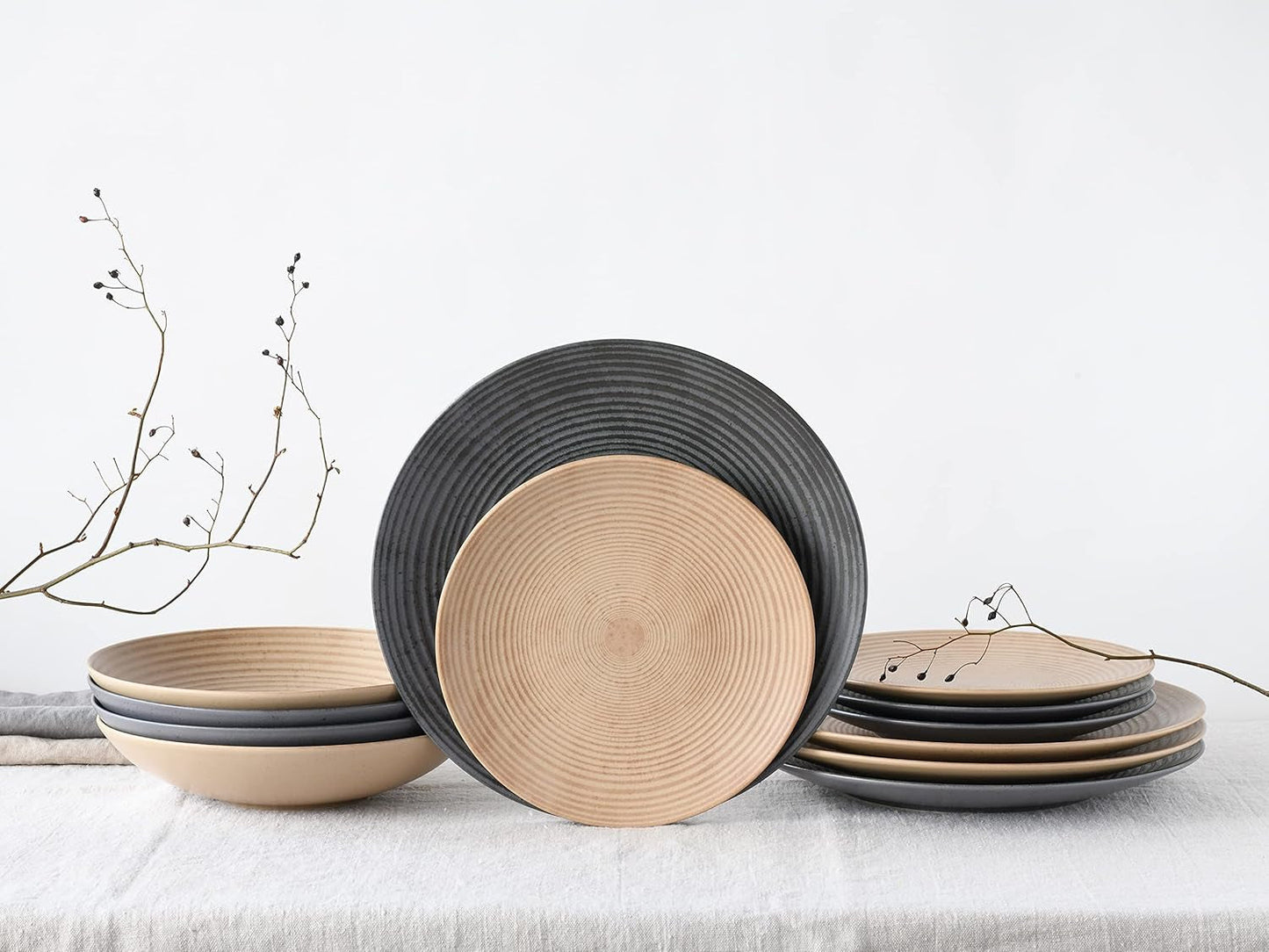 CreaTable, 13139, Serie Catania, Vajilla de 12 Piezas, Juego de Platos de Porcelana, Apto para Lavavajillas y Microondas, Hecho en Portugal