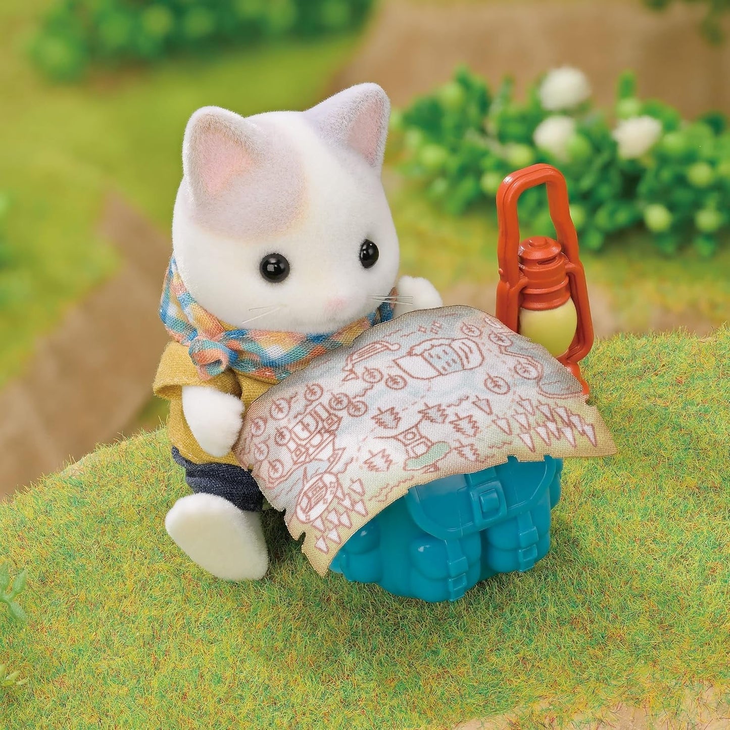 Sylvanian Families - 5763 Adventure Explorer Set con dos figuras, padre y gatito de leche, figura de animal, juguete detallado para niños a partir de 3 años