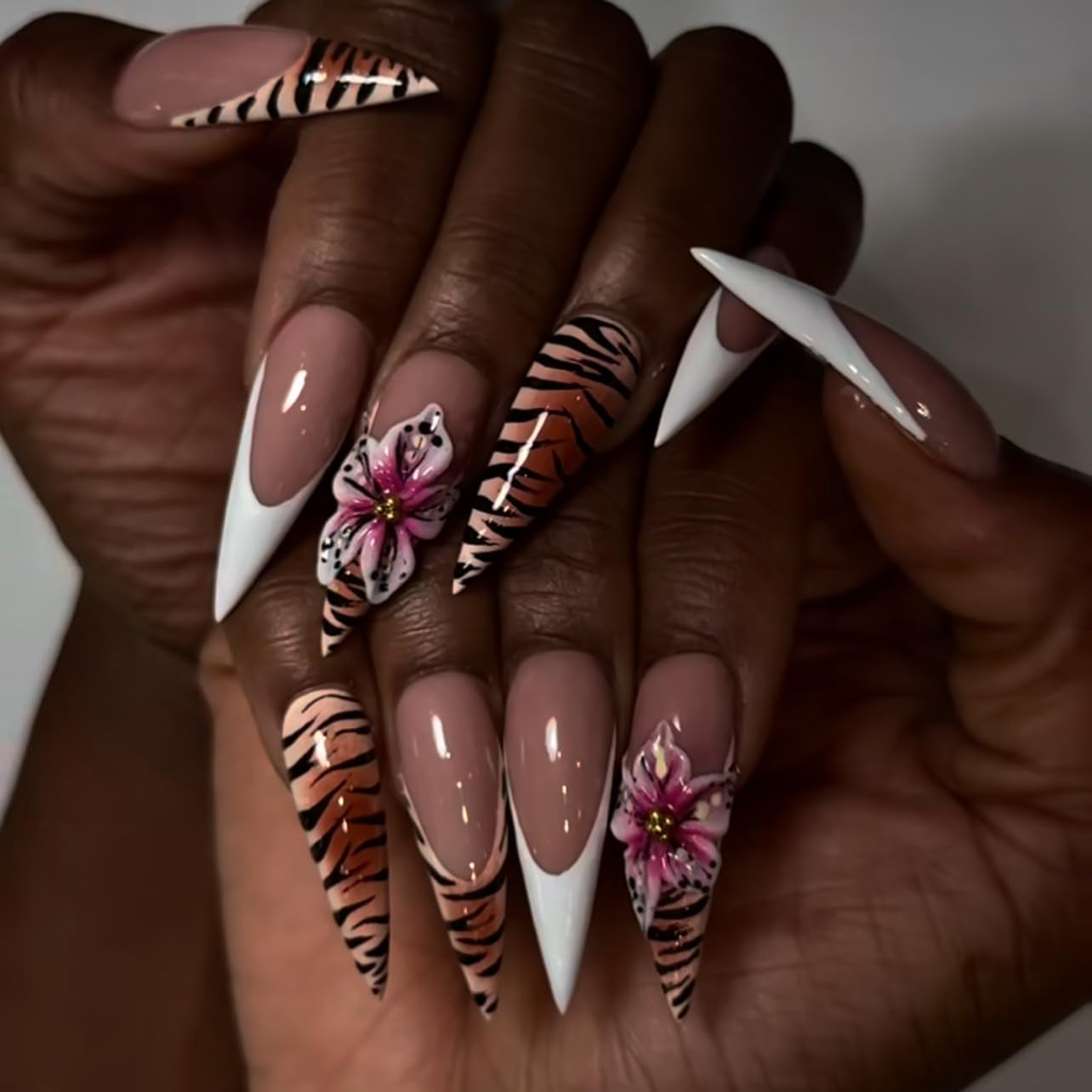 Mouyouglow-uñas largas Stiletto, color blanco lechoso, degradado, purpurina rosa, uñas postizas frescas con pegamento, uñas artificiales con purpurina rosa ombré